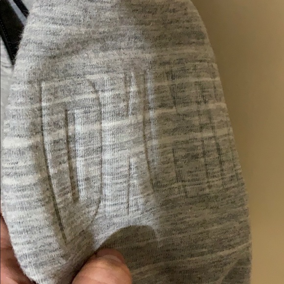 Dkny hoodie - Picture 3 of 4